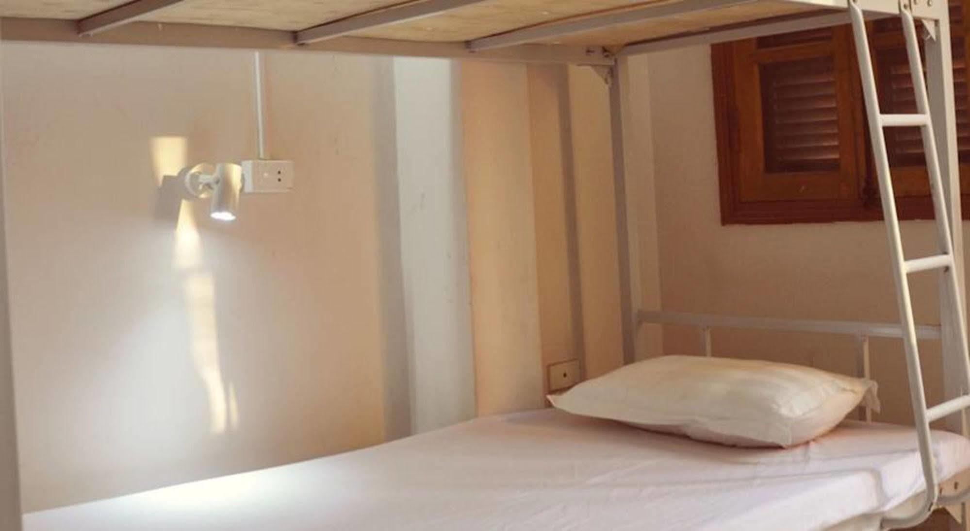Hanoi Downtown Hostel Экстерьер фото